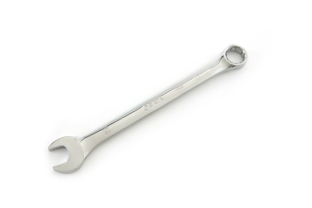 copas, abrasivos, llaves, destornilladores, ferreteria, copa larga, herramienta manual, mejor herramientas para motos, mejor herramienta para carros, herramientas fina en medellin, juego de herramientas para vehiculos bujias para carros